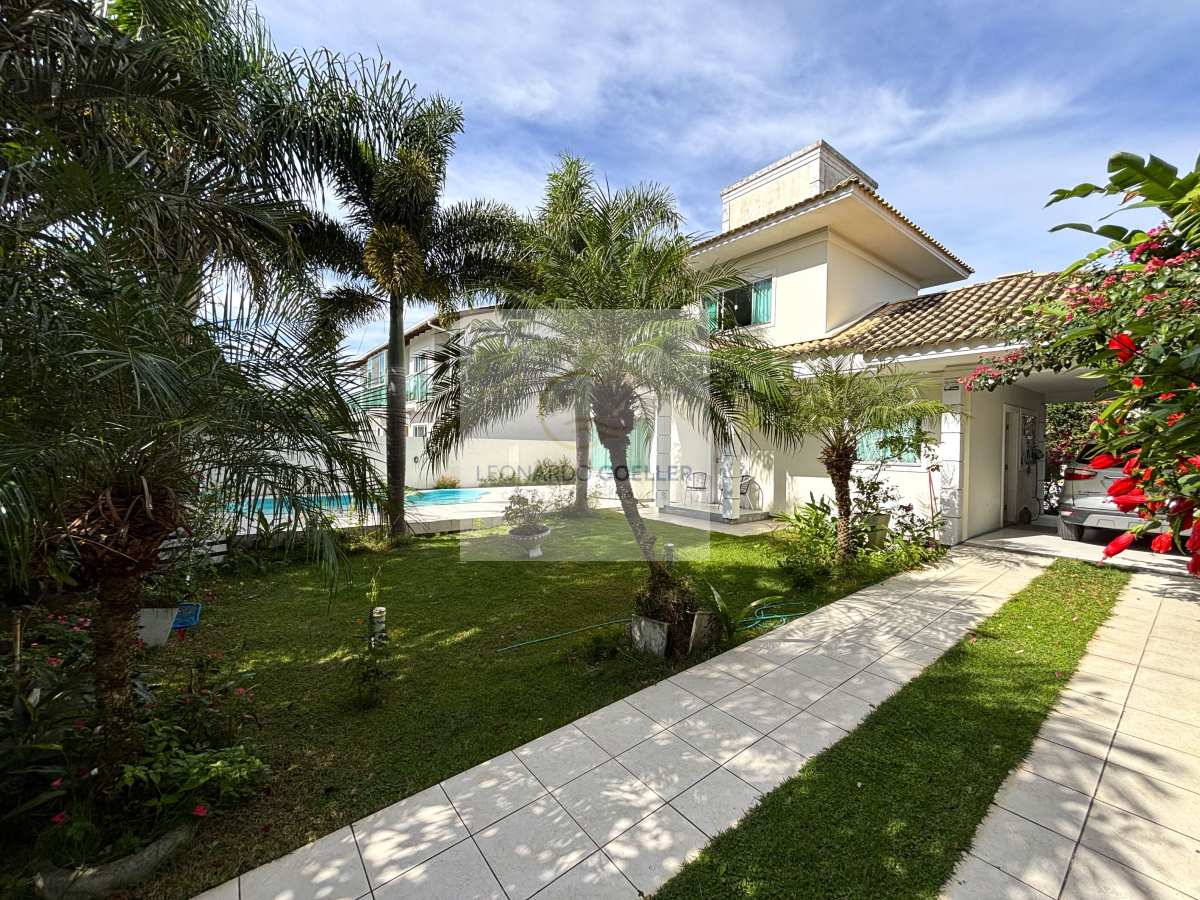 Casa à venda com 2 quartos, 102m² - Campeche,Florianópolis