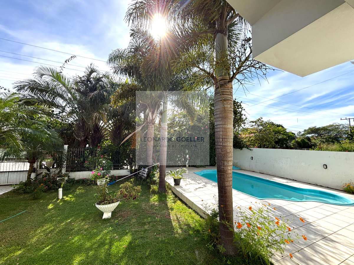 Casa à venda com 2 quartos, 102m² - Campeche,Florianópolis
