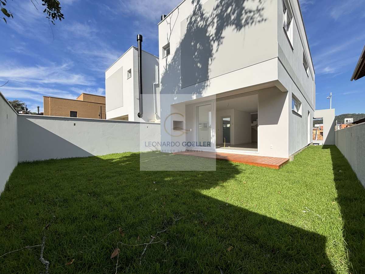 Casa à venda com 3 quartos - Rio Tavares,Florianópolis